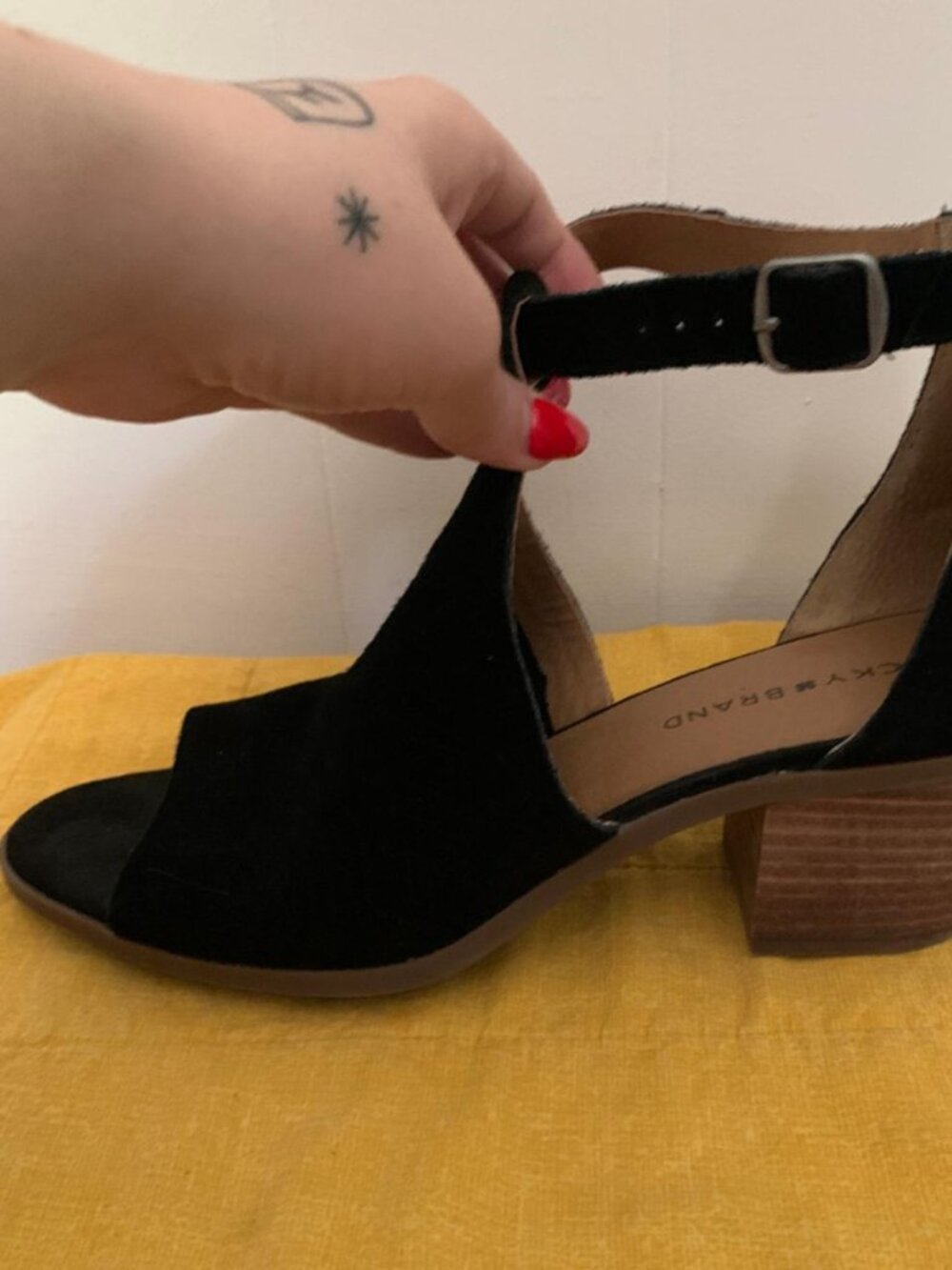 Lucky Brand black small heel all-season buckle open toe suede shoes/sandals